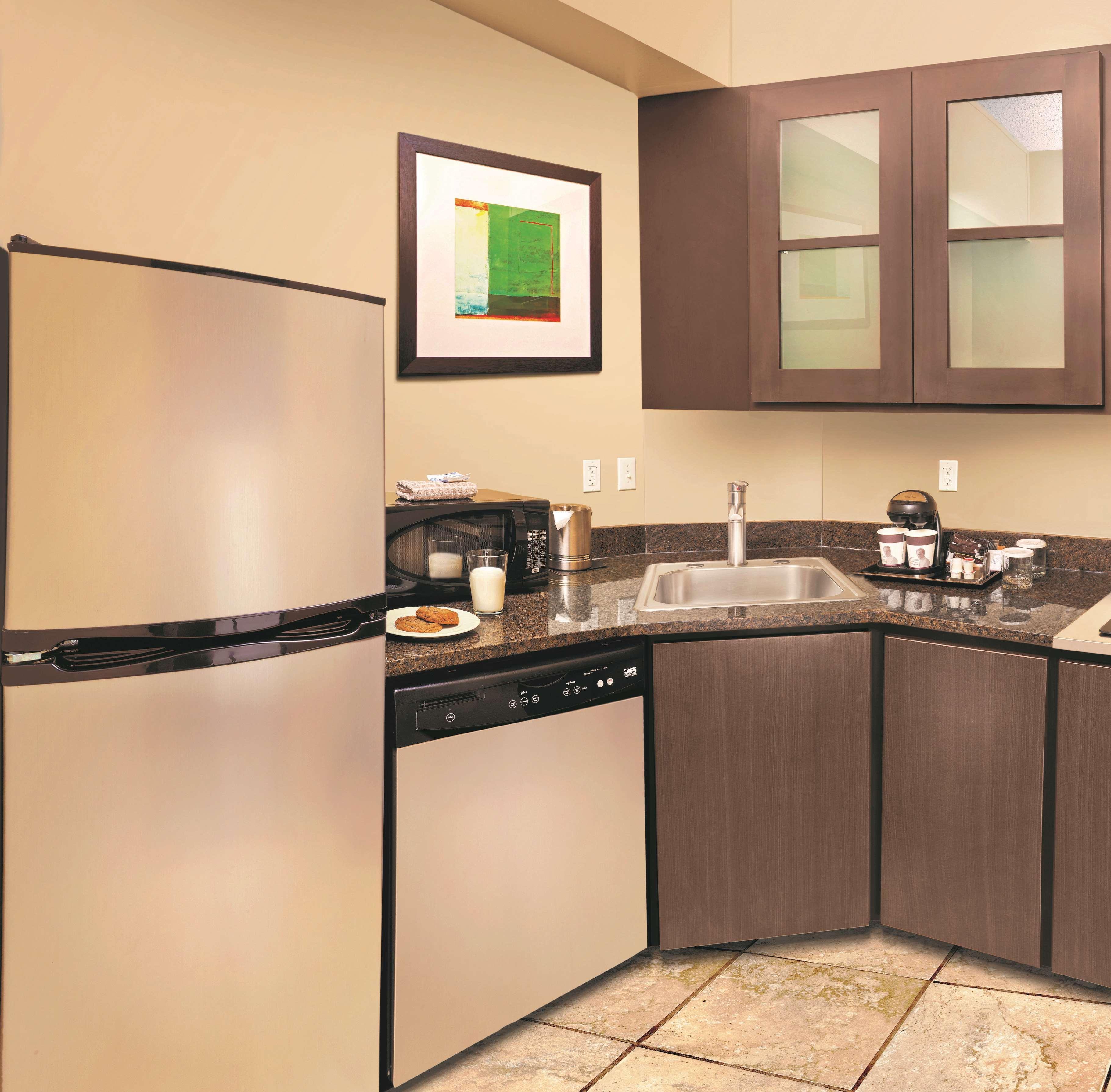 Doubletree Suites By Hilton Austin Downtown Capitol Εξωτερικό φωτογραφία
