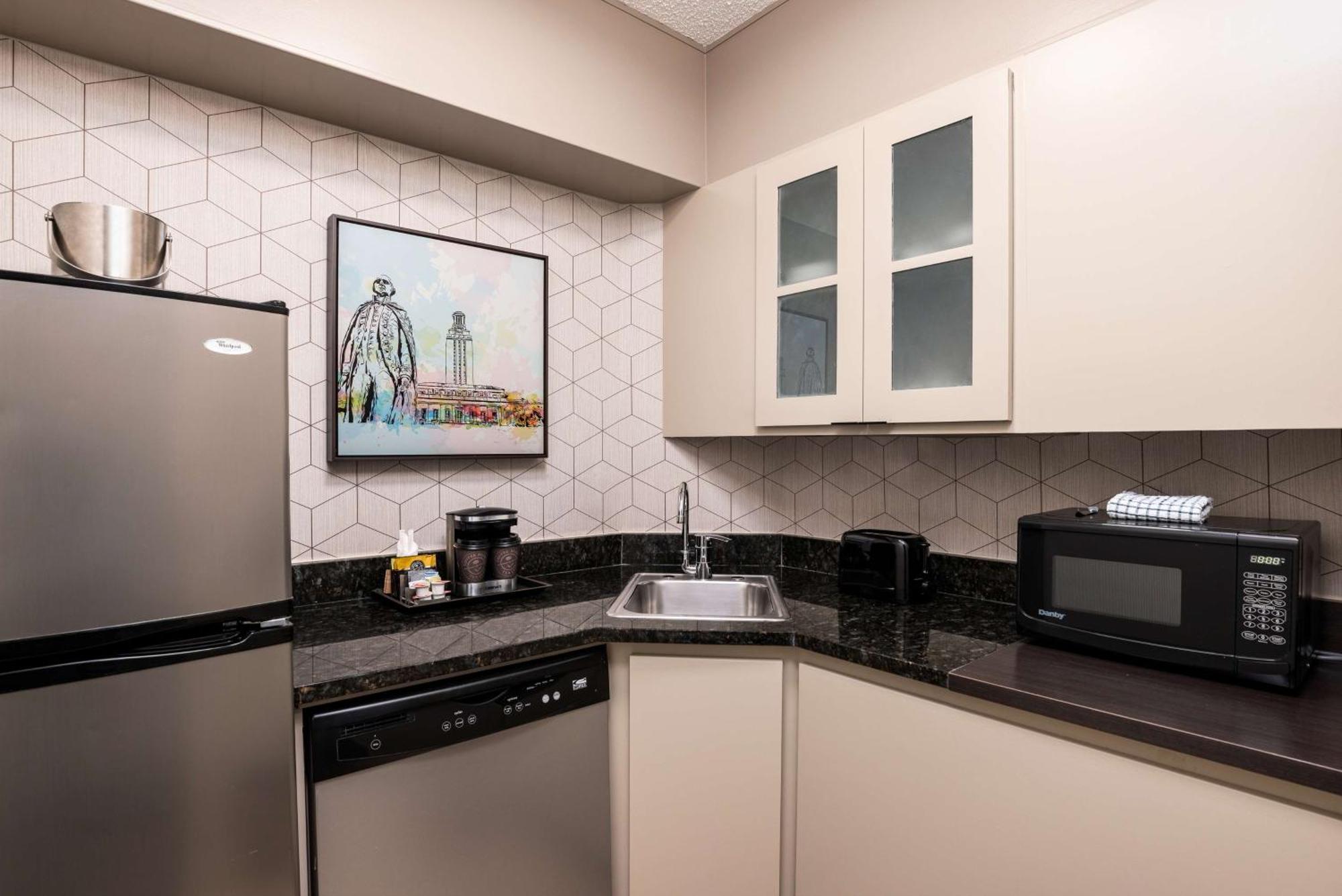 Doubletree Suites By Hilton Austin Downtown Capitol Εξωτερικό φωτογραφία