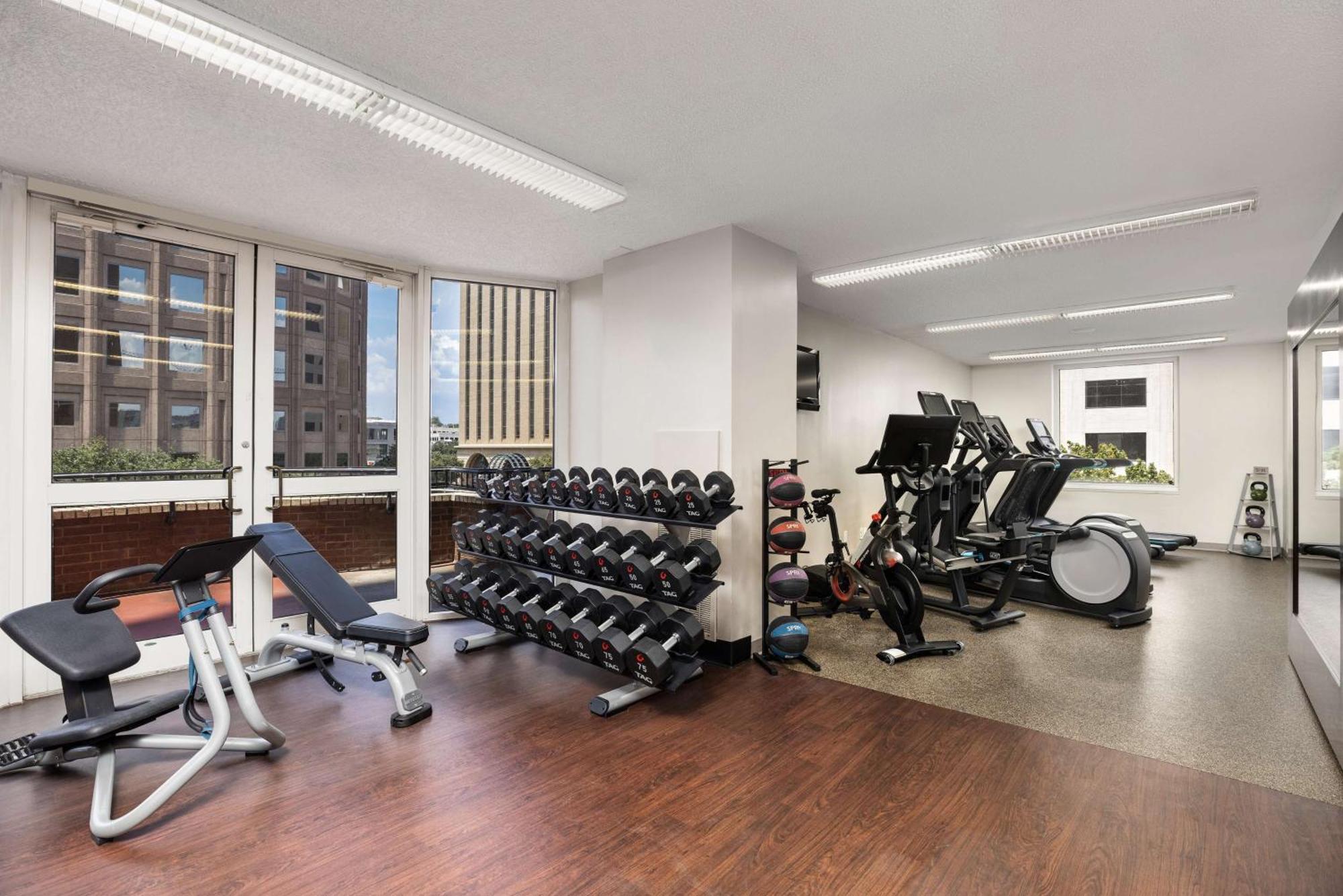Doubletree Suites By Hilton Austin Downtown Capitol Εξωτερικό φωτογραφία
