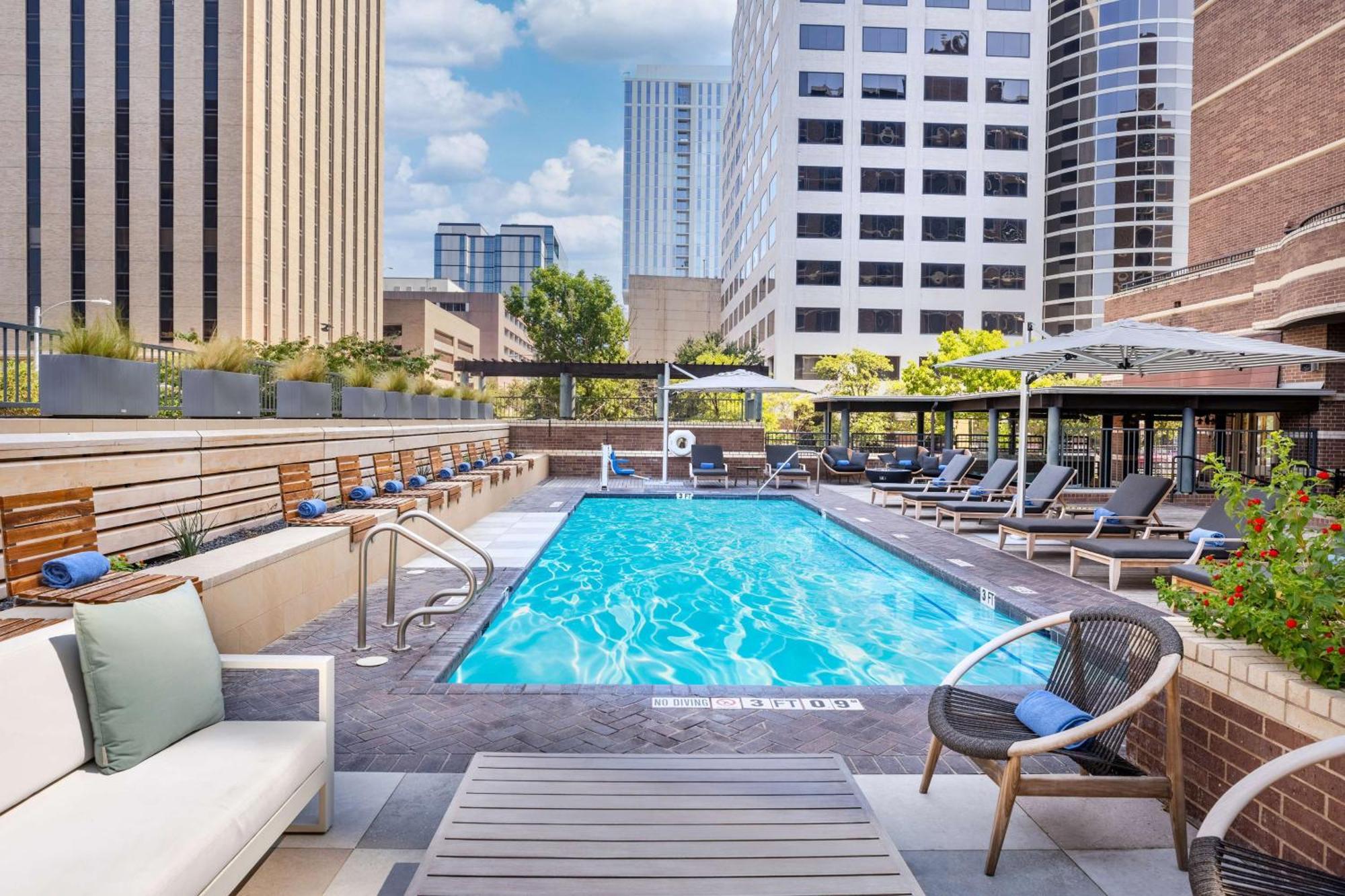 Doubletree Suites By Hilton Austin Downtown Capitol Εξωτερικό φωτογραφία