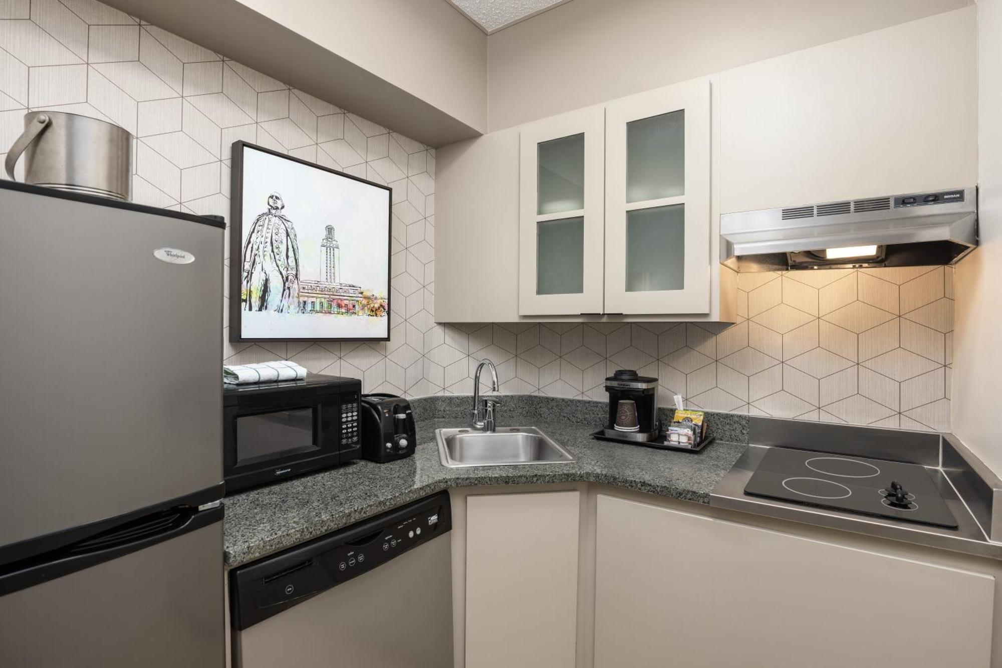 Doubletree Suites By Hilton Austin Downtown Capitol Εξωτερικό φωτογραφία
